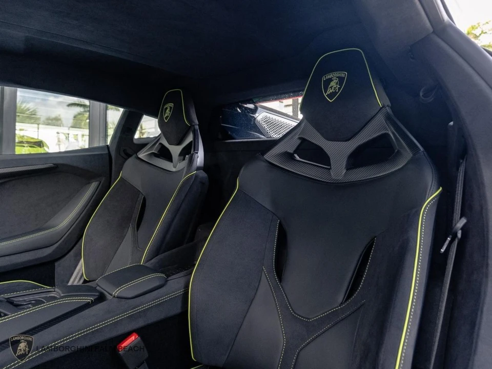 2026 Lamborghini Revuelto - Image 22 of 25