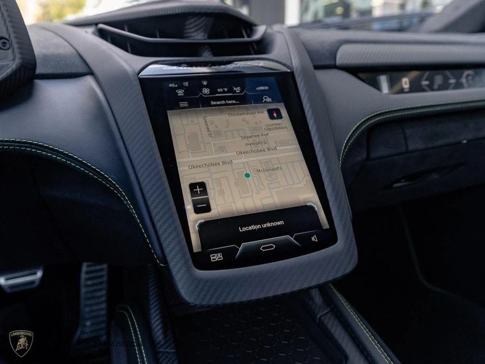 2026 Lamborghini Revuelto - Image 9 of 25