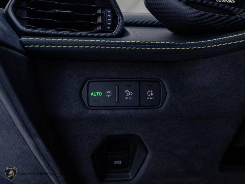2026 Lamborghini Revuelto - Image 15 of 25