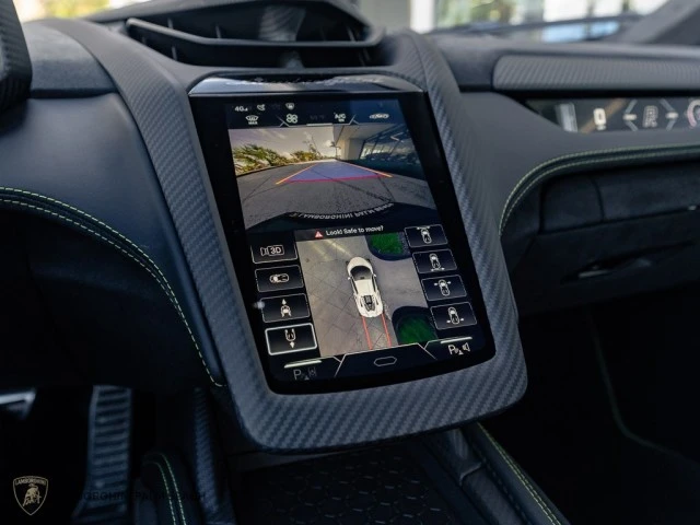 2026 Lamborghini Revuelto - Image 18 of 25