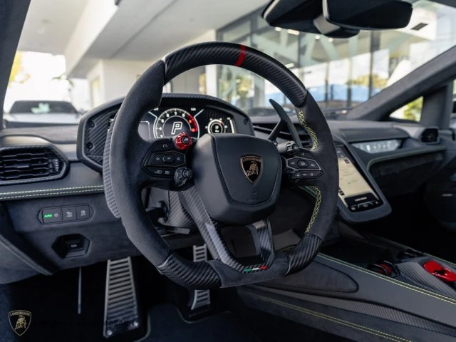 2026 Lamborghini Revuelto - Image 22 of 25