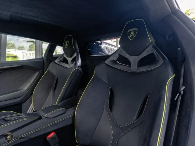 2026 Lamborghini Revuelto - Image 25 of 25