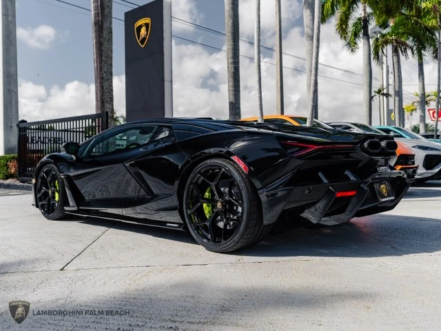2026 Lamborghini Revuelto - Image 24 of 25