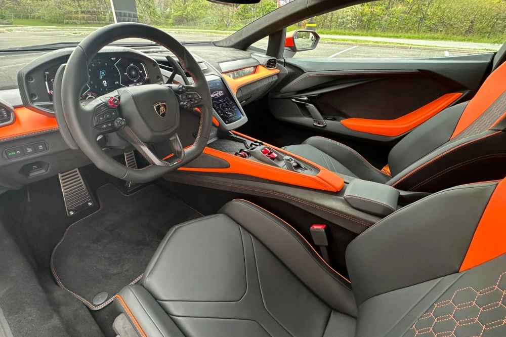 2026 Lamborghini Revuelto - Image 8 of 19