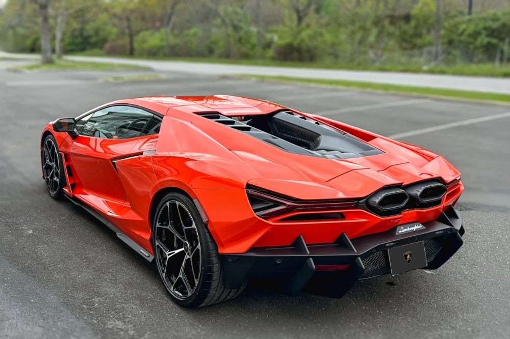 2026 Lamborghini Revuelto - Image 4 of 19