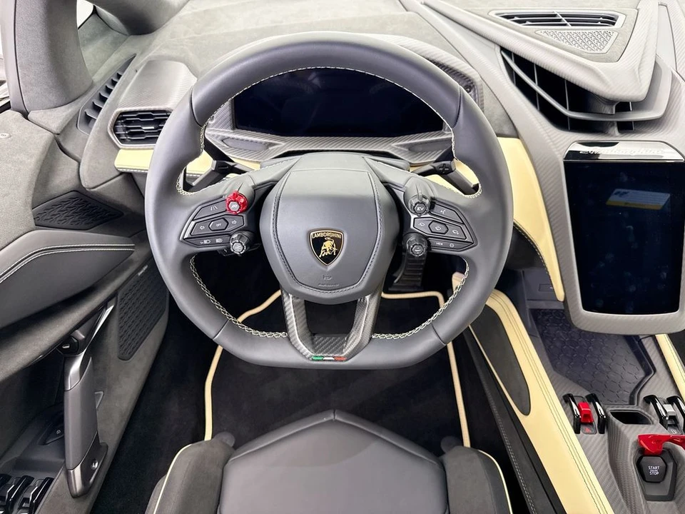 2026 Lamborghini Revuelto - Image 10 of 30