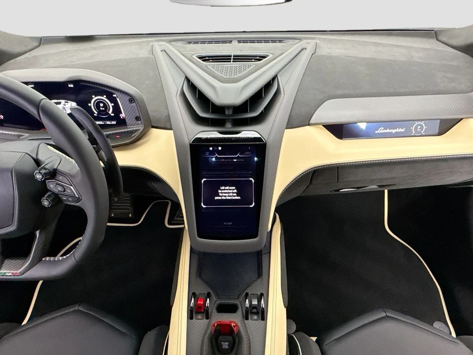 2026 Lamborghini Revuelto - Image 13 of 30