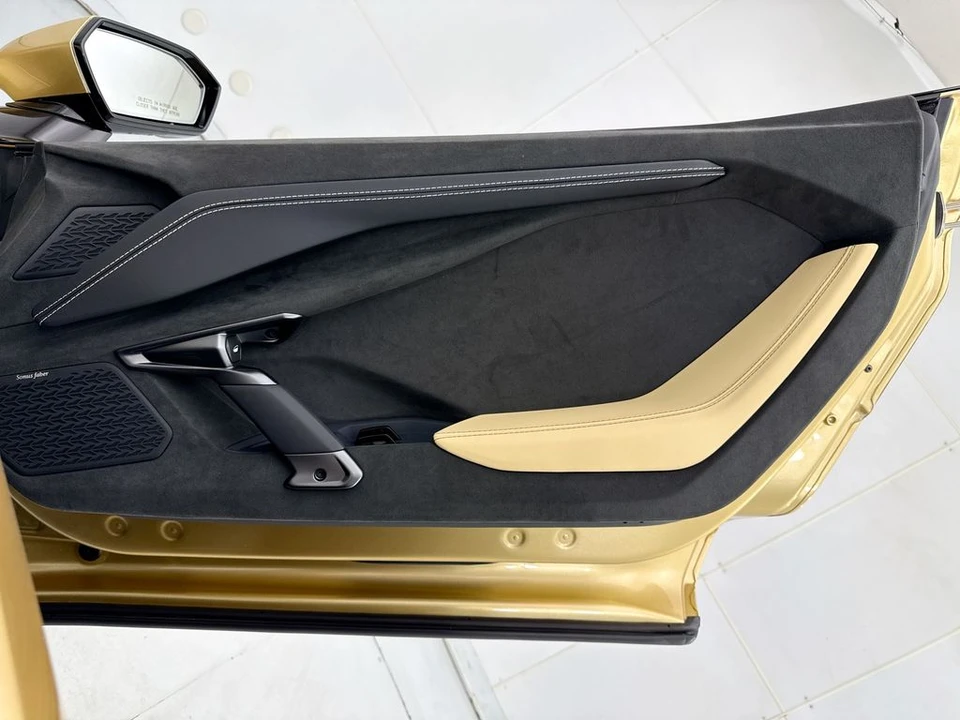 2026 Lamborghini Revuelto - Image 22 of 30