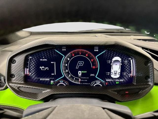 2026 Lamborghini Revuelto - Image 11 of 31