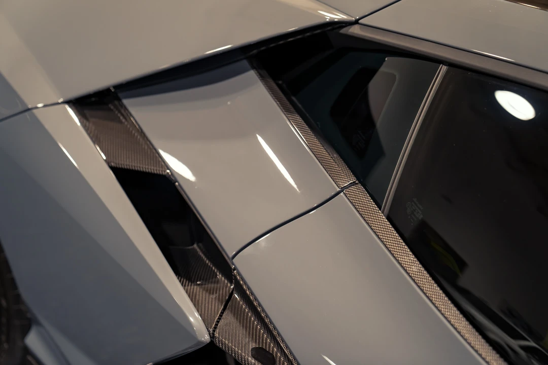 2026 Lamborghini Revuelto - Image 27 of 31