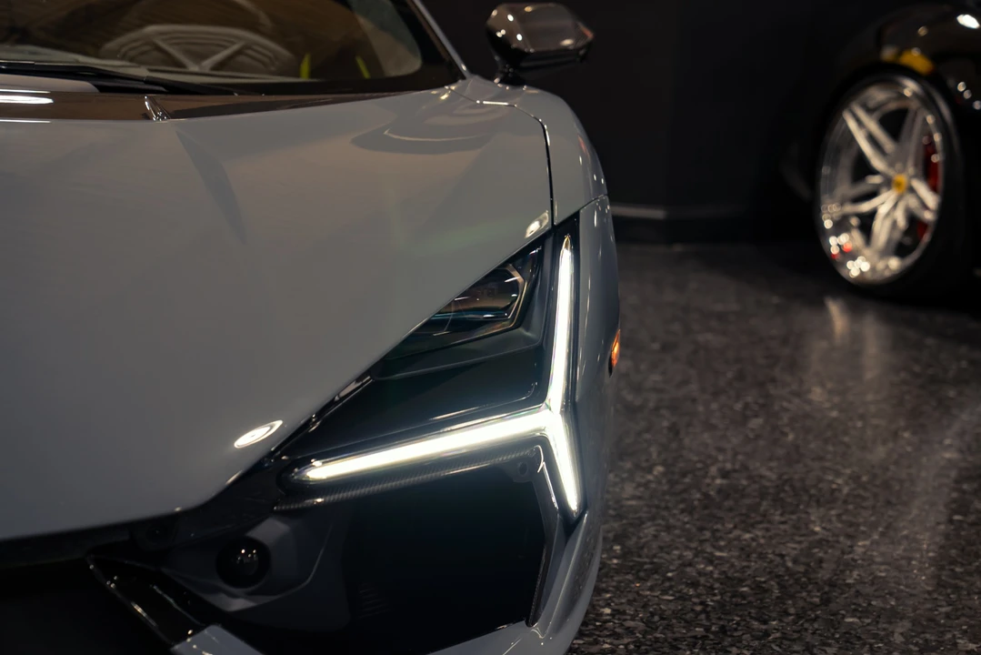 2026 Lamborghini Revuelto - Image 15 of 31