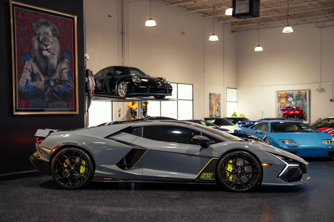 2026 Lamborghini Revuelto - Image 7 of 31
