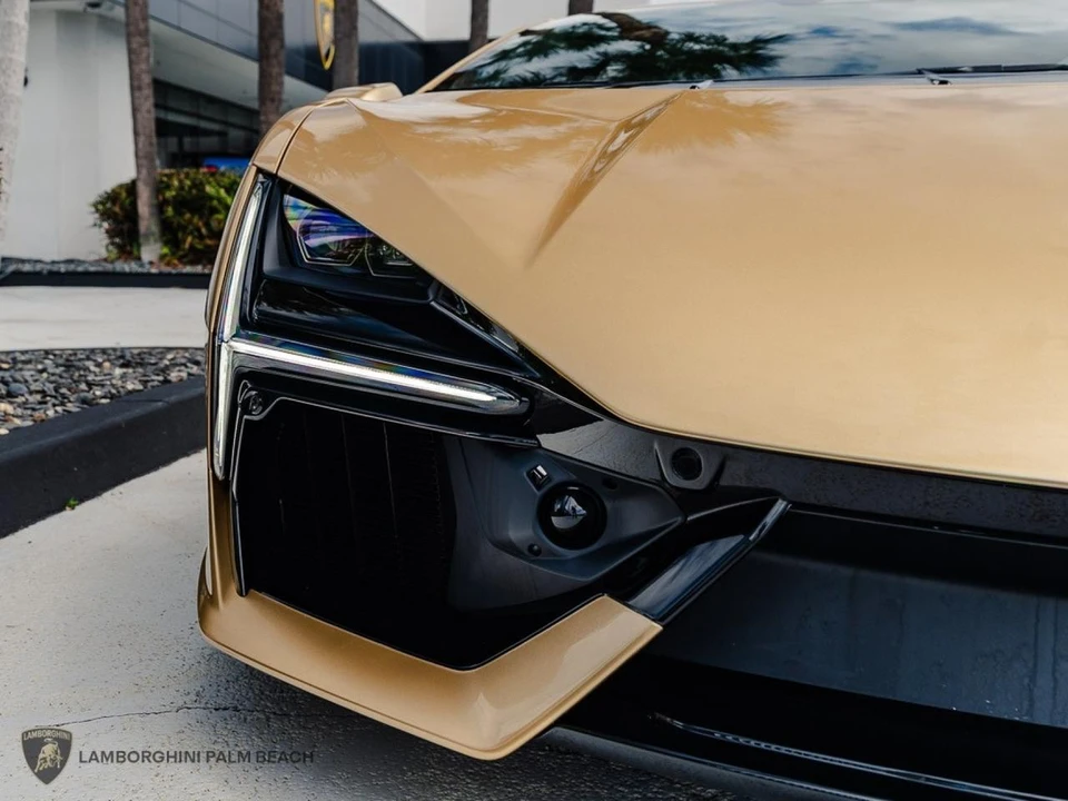 2026 Lamborghini Revuelto - Image 7 of 31