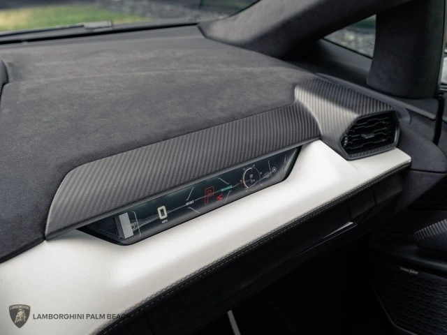 2026 Lamborghini Revuelto - Image 4 of 31