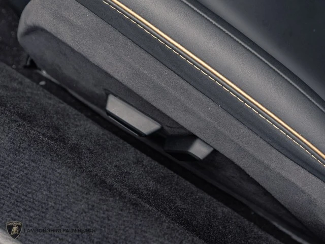2026 Lamborghini Revuelto - Image 7 of 31