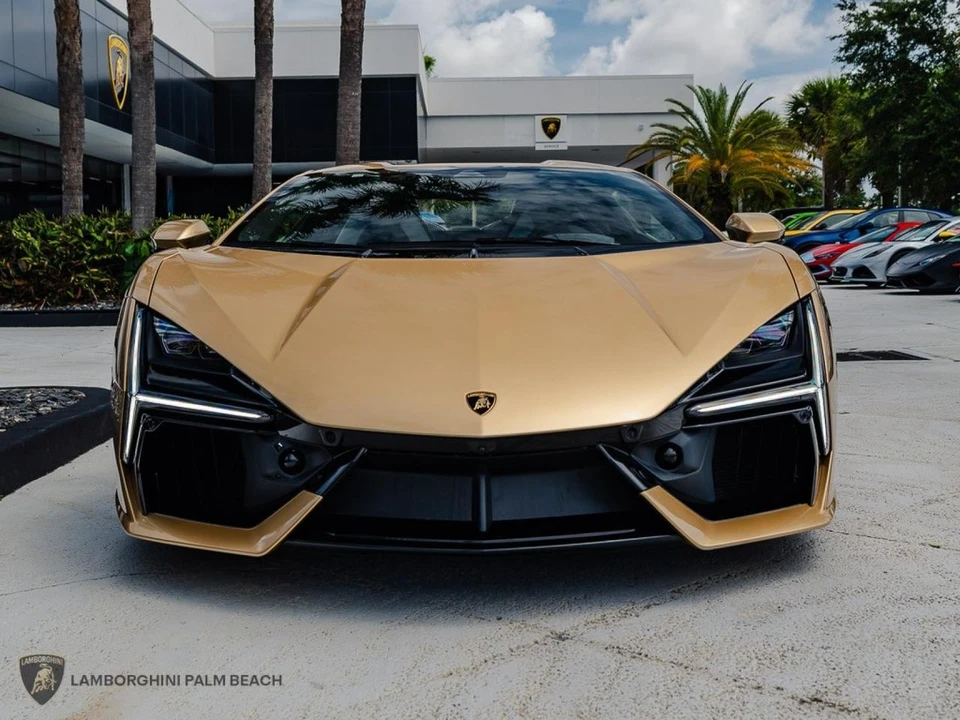 2026 Lamborghini Revuelto - Image 5 of 31