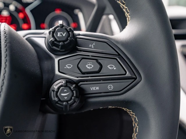 2026 Lamborghini Revuelto - Image 11 of 31