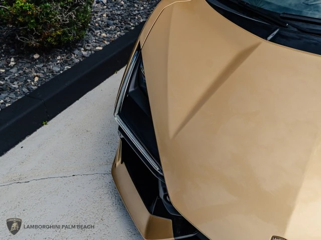 2026 Lamborghini Revuelto - Image 27 of 31