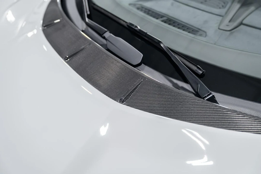 2026 Lamborghini Revuelto - Image 19 of 31