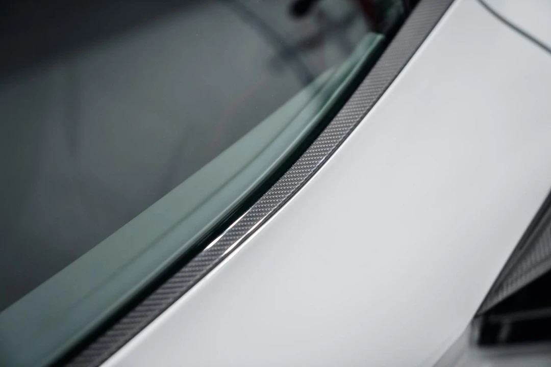 2026 Lamborghini Revuelto - Image 20 of 31