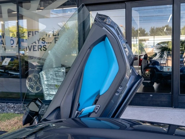 2026 Lamborghini Revuelto - Image 24 of 27