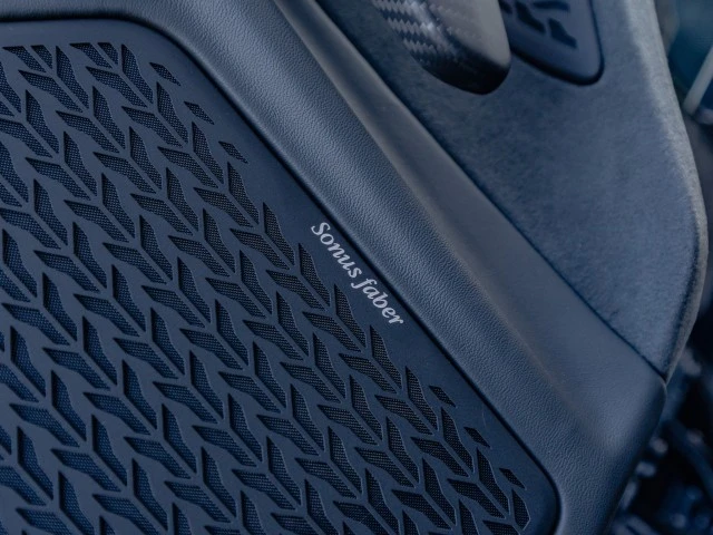 2026 Lamborghini Revuelto - Image 8 of 27