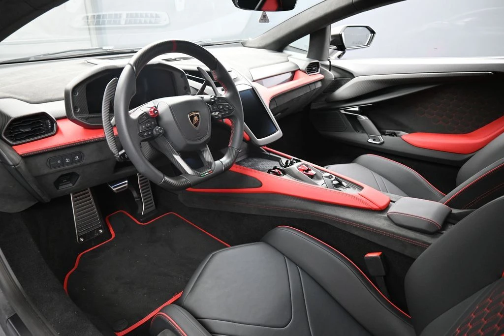 2026 Lamborghini Revuelto - Image 4 of 31