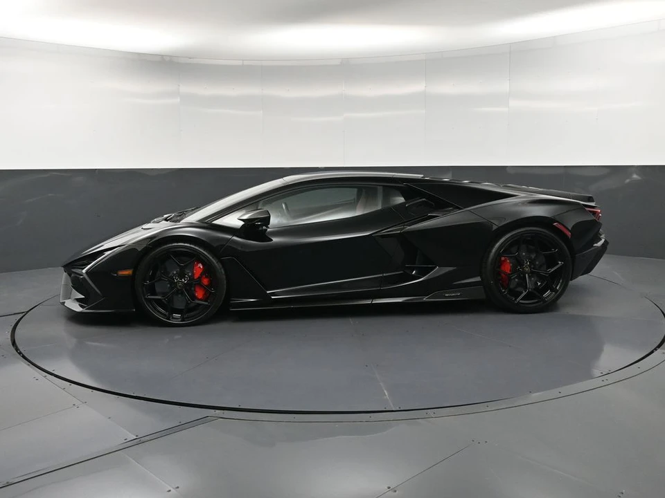 2026 Lamborghini Revuelto - Image 2 of 31