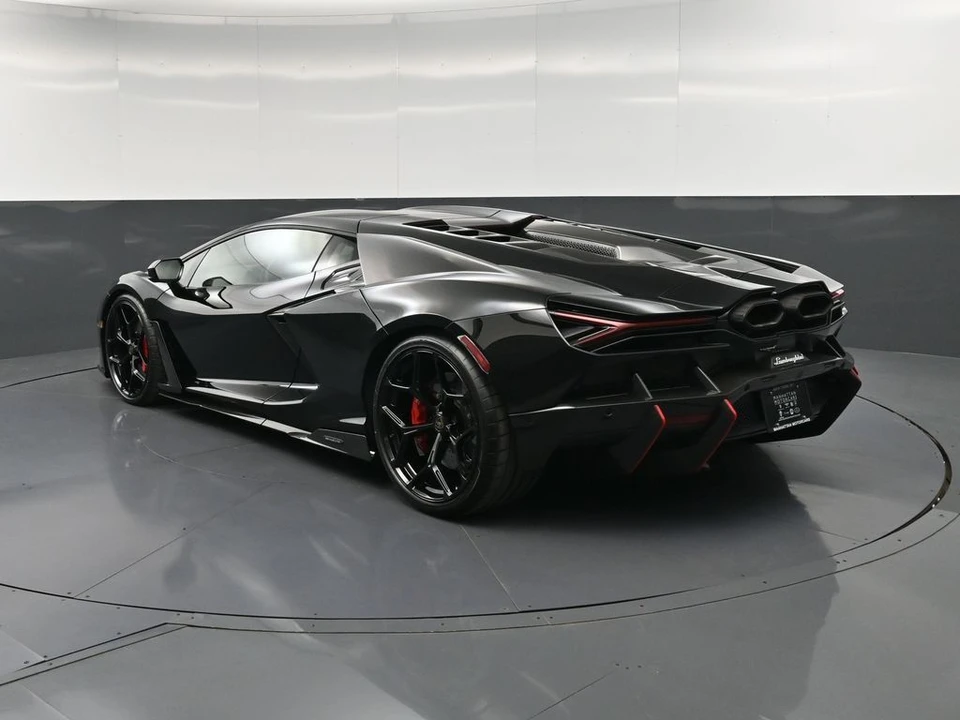 2026 Lamborghini Revuelto - Image 3 of 31