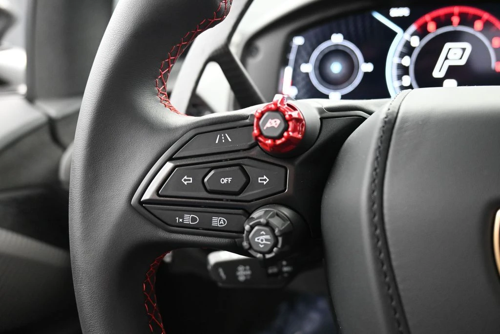 2026 Lamborghini Revuelto - Image 19 of 31