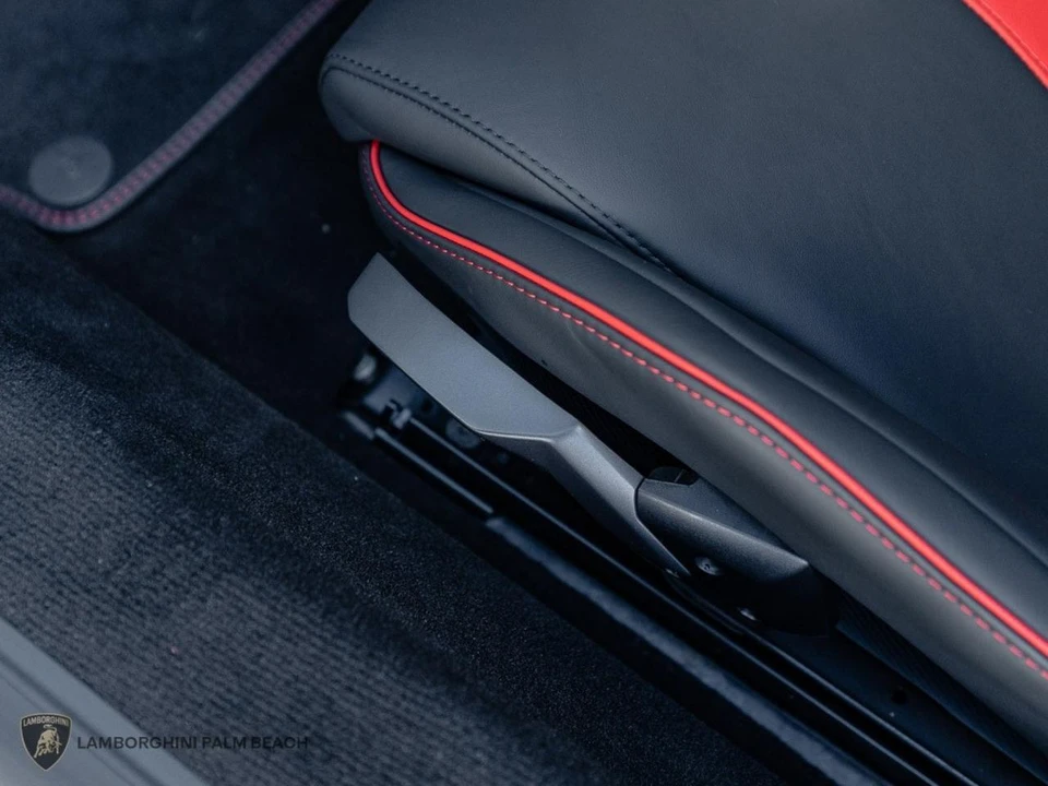 2026 Lamborghini Revuelto - Image 22 of 29