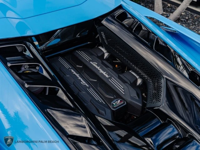 2026 Lamborghini Revuelto - Image 25 of 31