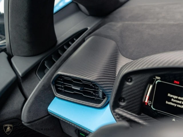 2026 Lamborghini Revuelto - Image 26 of 31