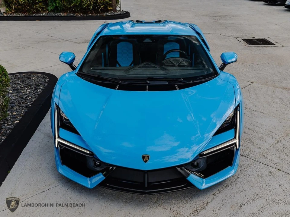 2026 Lamborghini Revuelto - Image 4 of 31