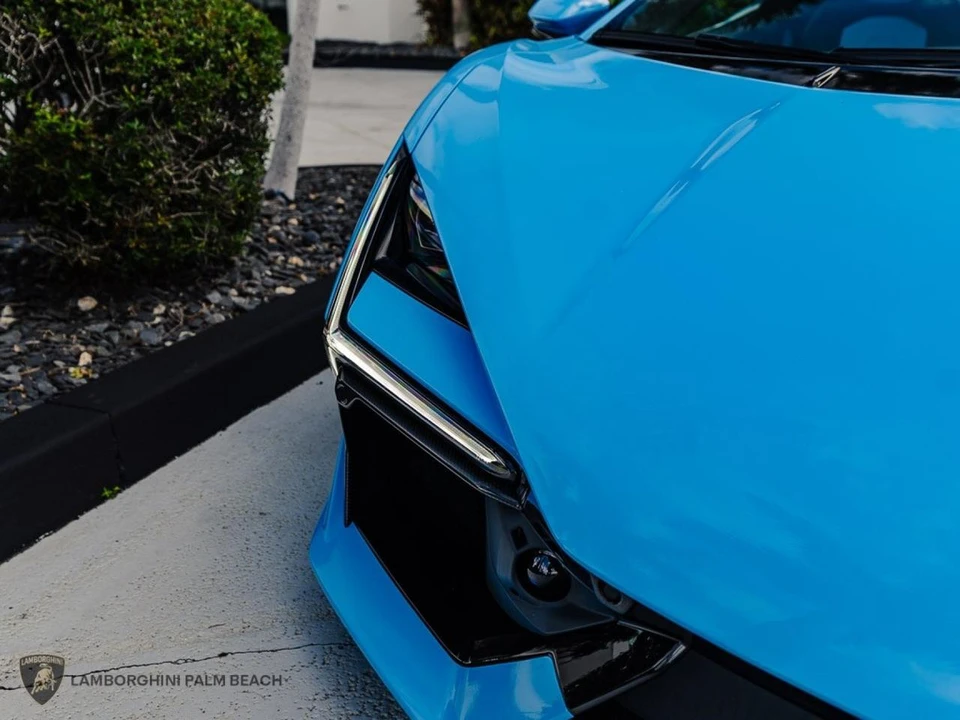 2026 Lamborghini Revuelto - Image 8 of 31