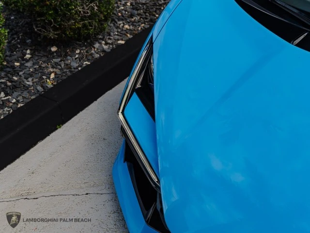 2026 Lamborghini Revuelto - Image 24 of 31