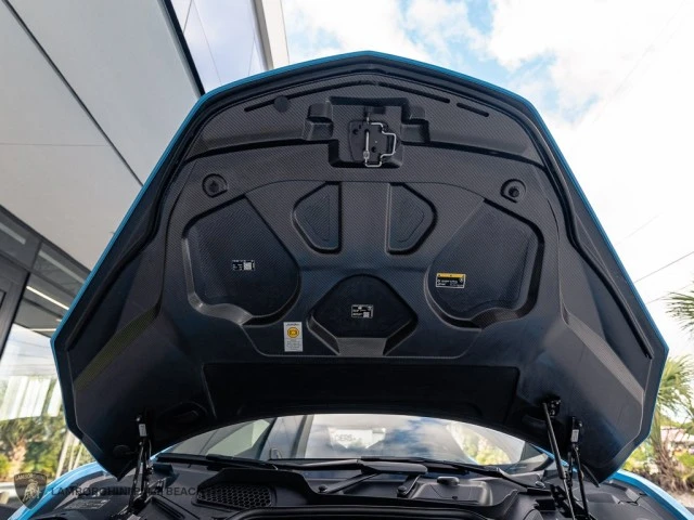 2026 Lamborghini Revuelto - Image 8 of 31