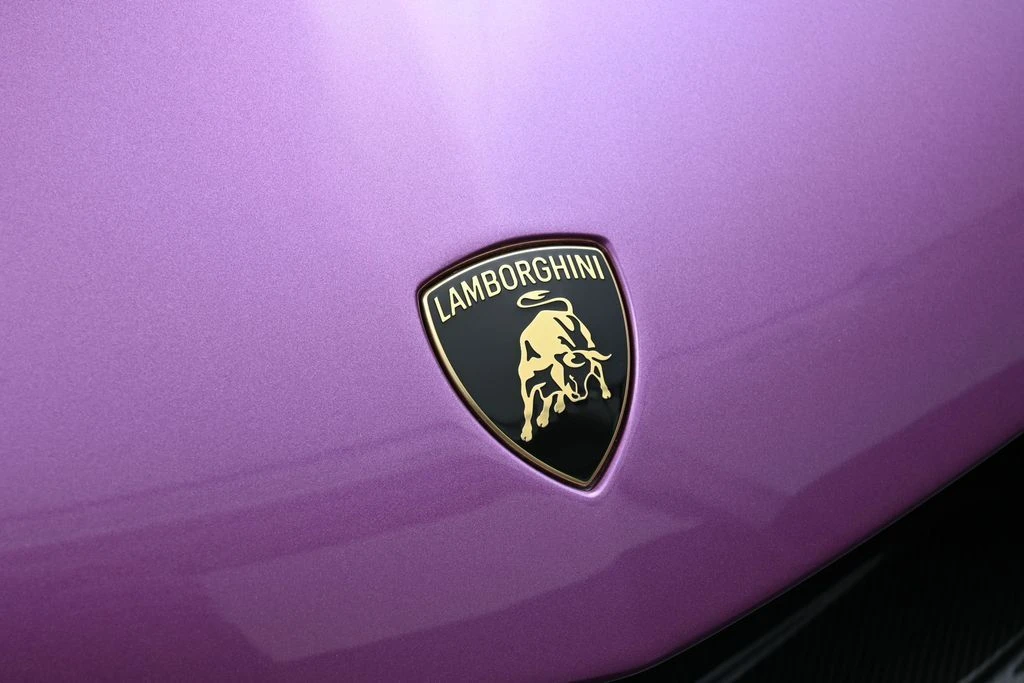 2026 Lamborghini Revuelto - Image 13 of 31