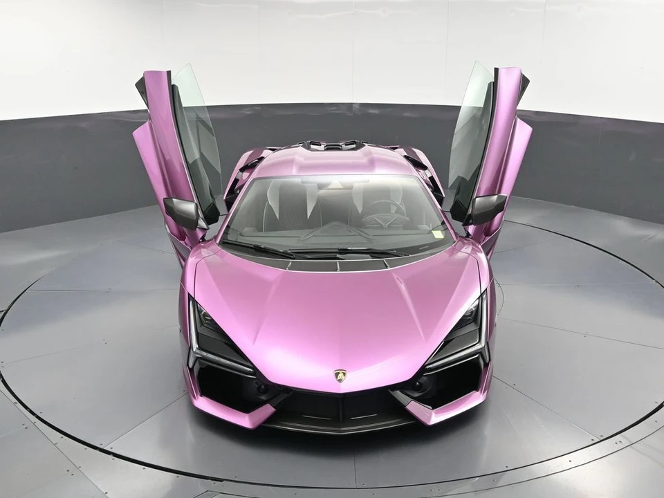 2026 Lamborghini Revuelto - Image 31 of 31