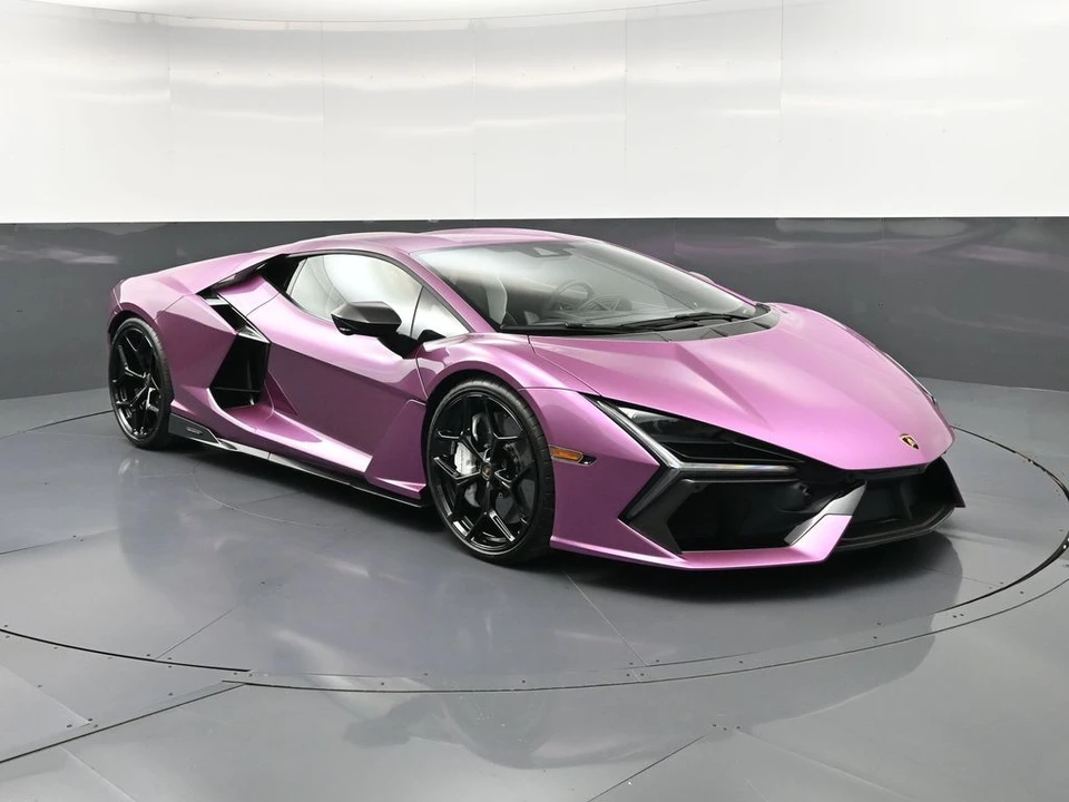 2026 Lamborghini Revuelto - Image 10 of 31