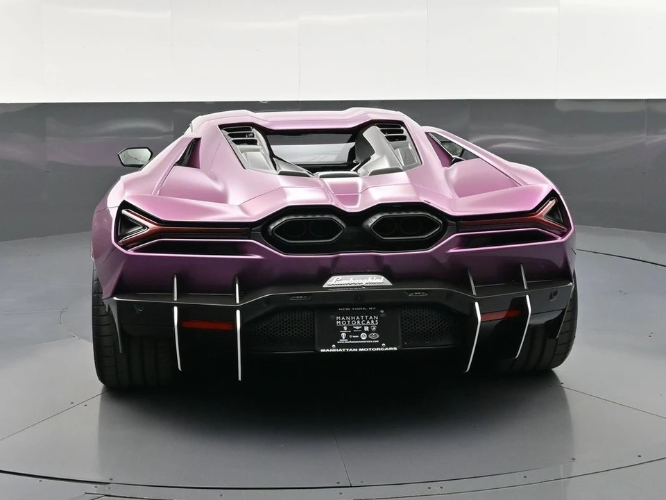 2026 Lamborghini Revuelto - Image 7 of 31