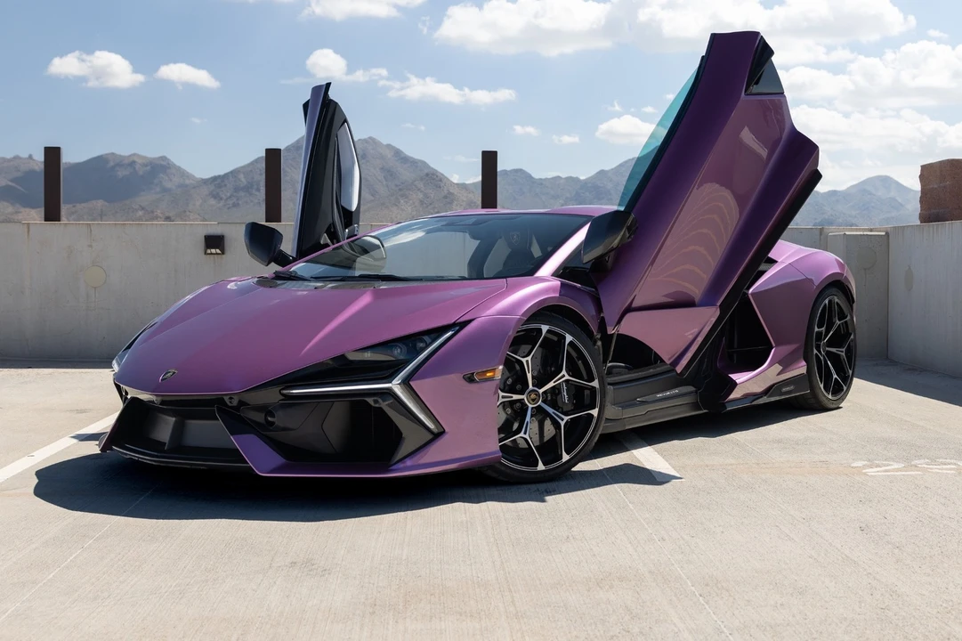 2026 Lamborghini Revuelto - Image 2 of 31