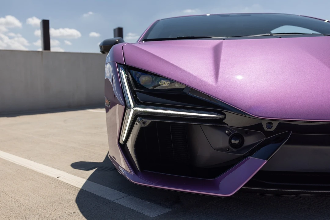 2026 Lamborghini Revuelto - Image 25 of 31