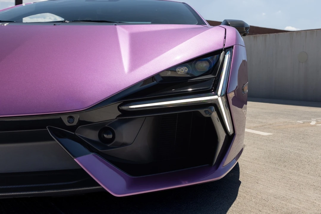 2026 Lamborghini Revuelto - Image 23 of 31