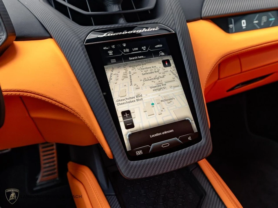 2026 Lamborghini Revuelto - Image 11 of 22