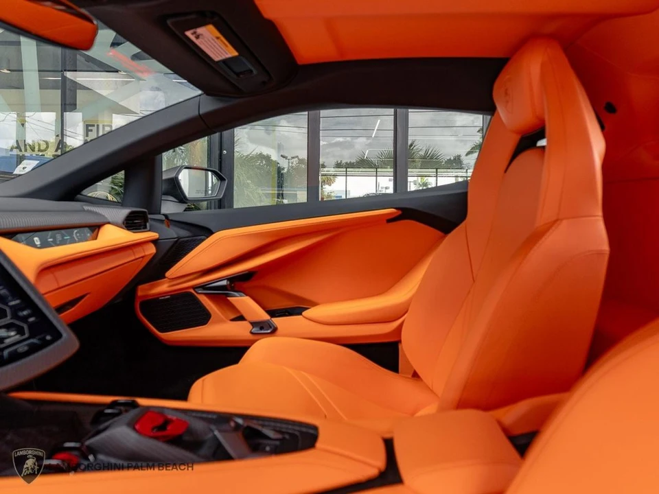 2026 Lamborghini Revuelto - Image 19 of 22