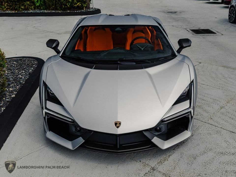 2026 Lamborghini Revuelto - Image 5 of 22