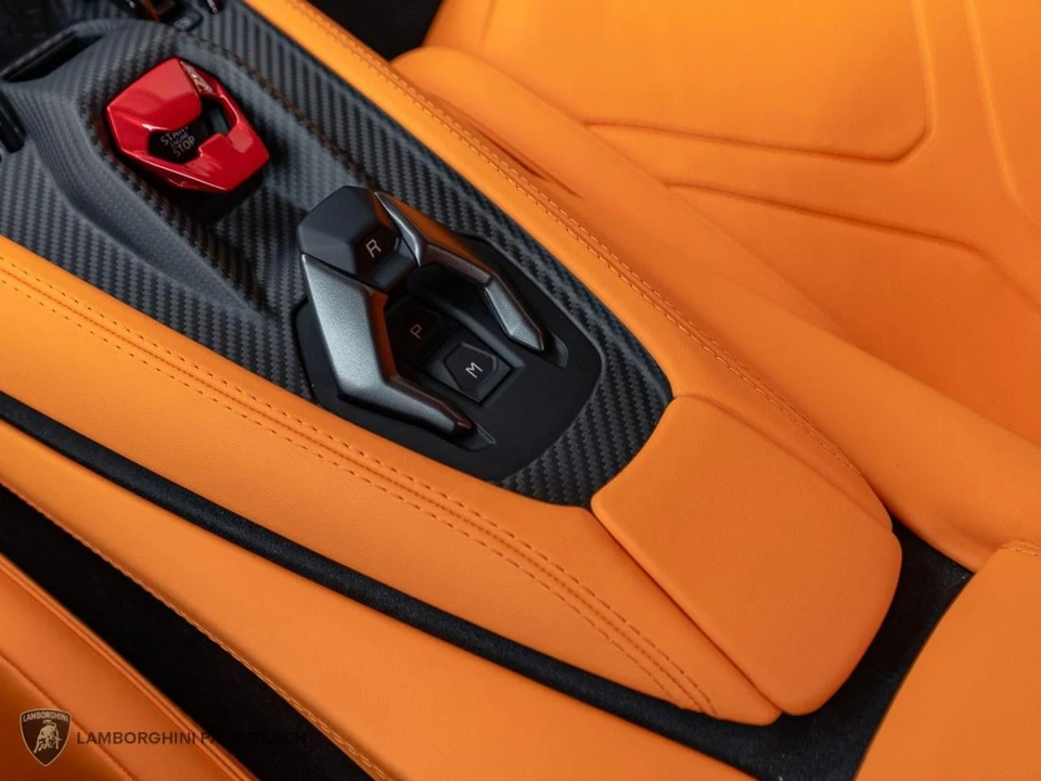 2026 Lamborghini Revuelto - Image 16 of 22