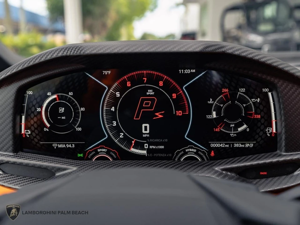 2026 Lamborghini Revuelto - Image 13 of 22