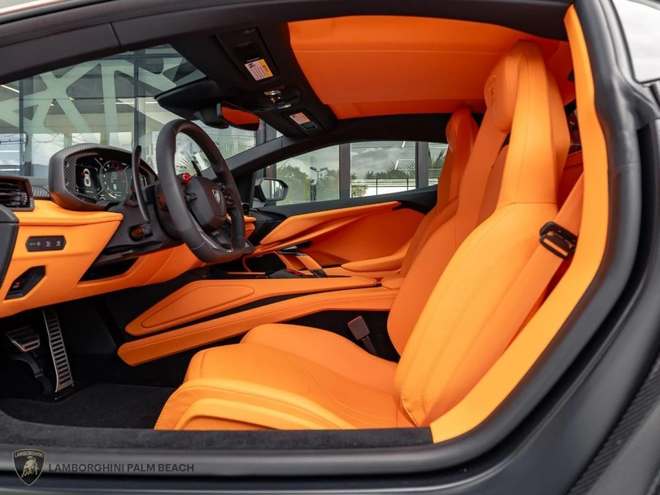 2026 Lamborghini Revuelto - Image 18 of 22